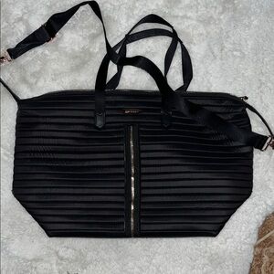 Stella & Dot Crush It bag